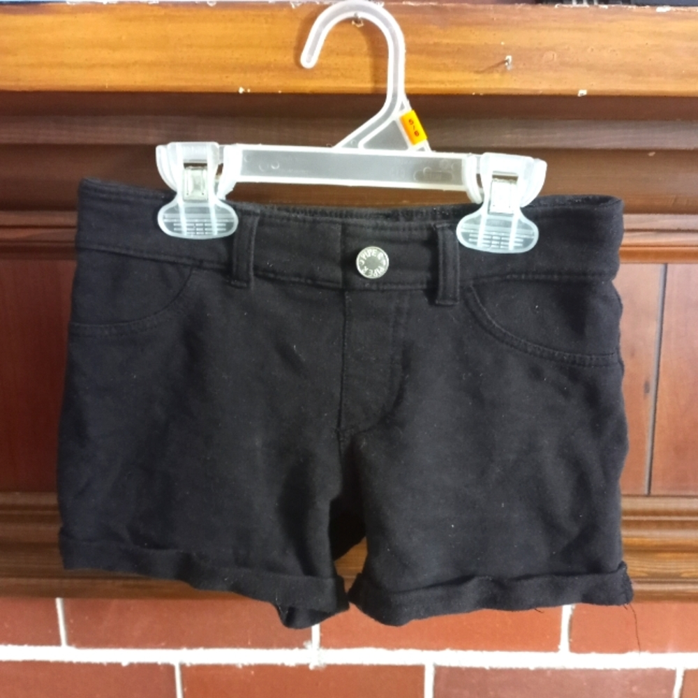 Piper black shorts
